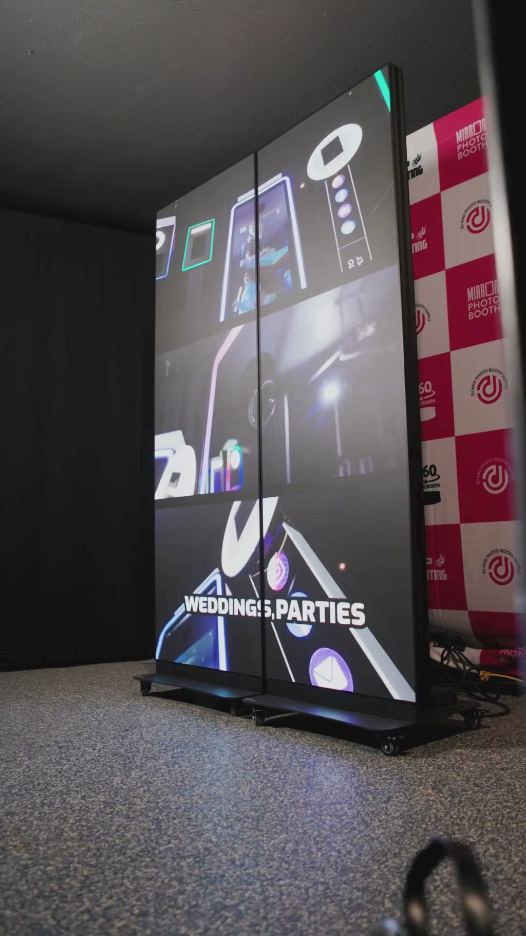 Pantalla LED de póster plegable de doble cara – Señalización digital portátil Plug &amp; Play DJPBS-PANELPRO2.5